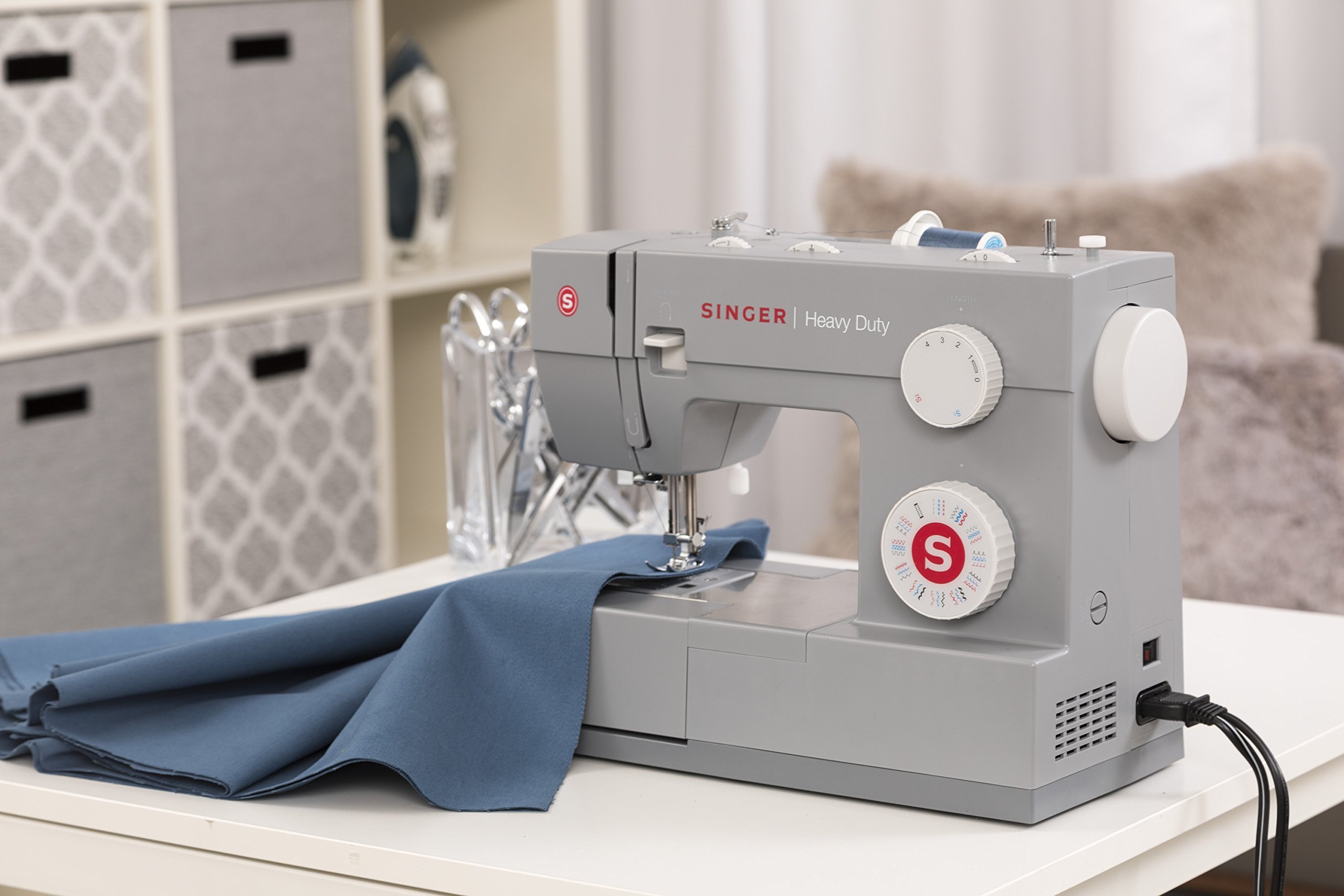 Singer Heavy Duty Sewing Machine 4432 – With 32 Stitches