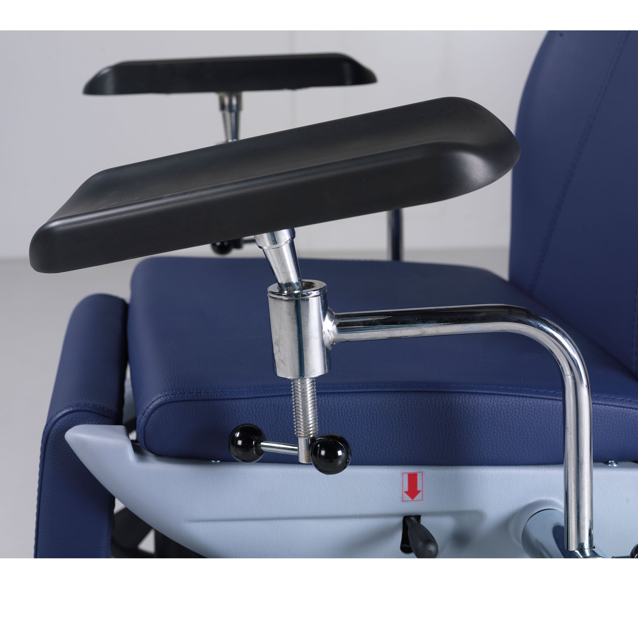 HNT Medical Dialysis and Chemotherapy Power Exam Chair