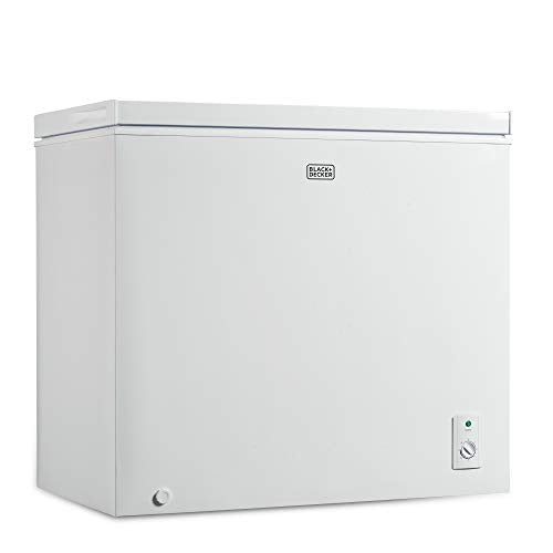 LACK+DECKER 7.0 Cu. Ft. Chest Freezer, Holds up to 245 Lbs. of Frozen Food with Organizer Basket, BCFK706