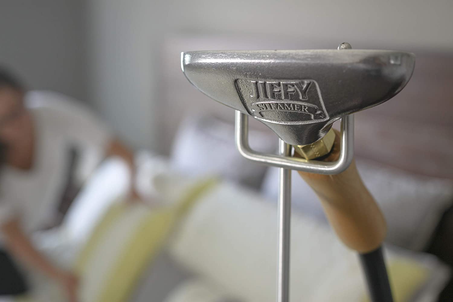 Jiffy Pro Line Drapery Steamer J-4000D Pink 120 Volt New