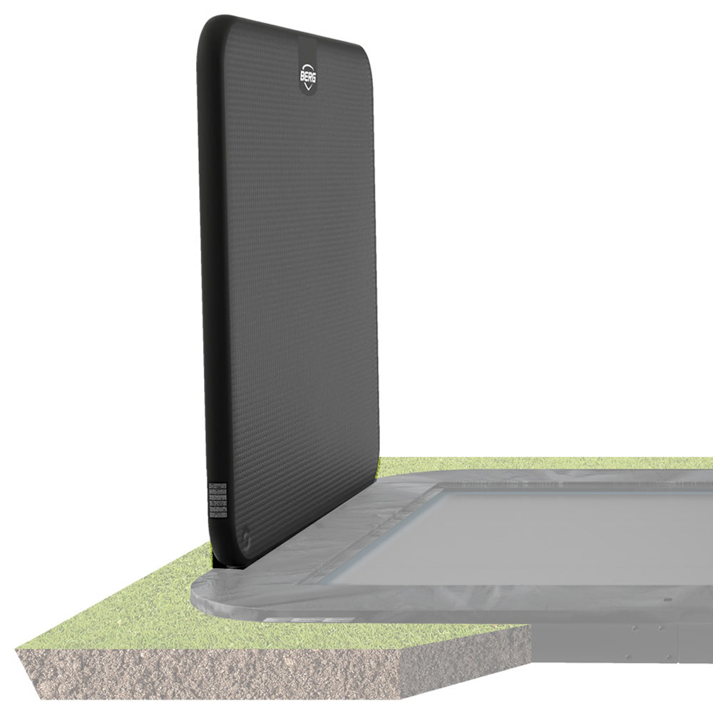 BERG 500 Ultim Pro Bouncer FlatGround Trampoline with  2x2 AeroWall