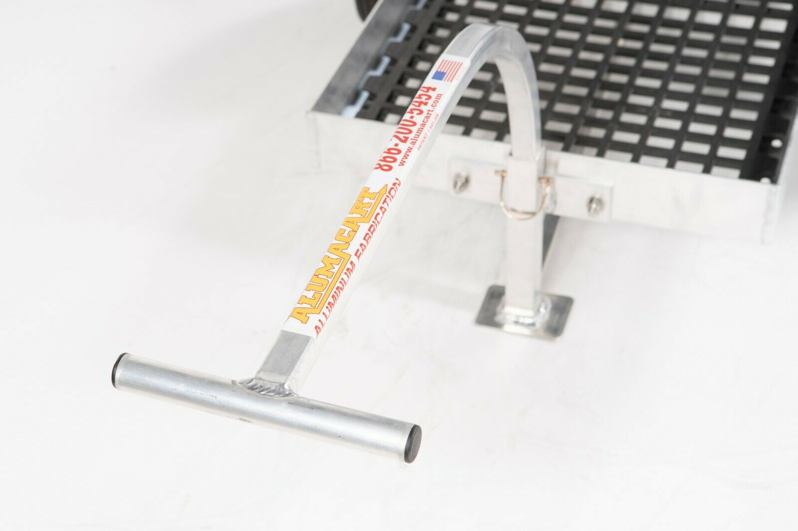 Alumacart 2-Wheel UV Deck Wagon With Balloon Beach Tires New