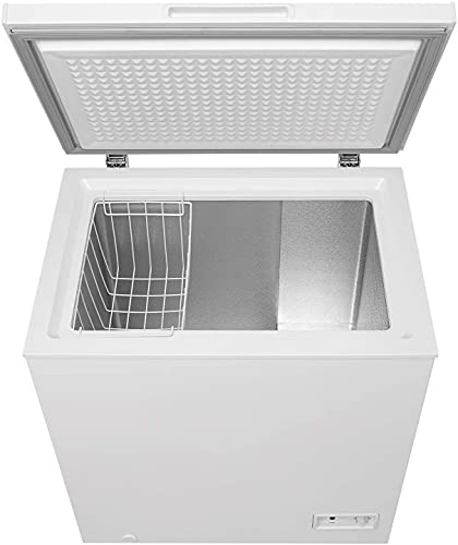 Danby Diplomat DCF035B1WM 3.5 Cu.Ft. Garage Ready Chest Freezer, Manual Defrost and Front-Mount Thermostat, in White
