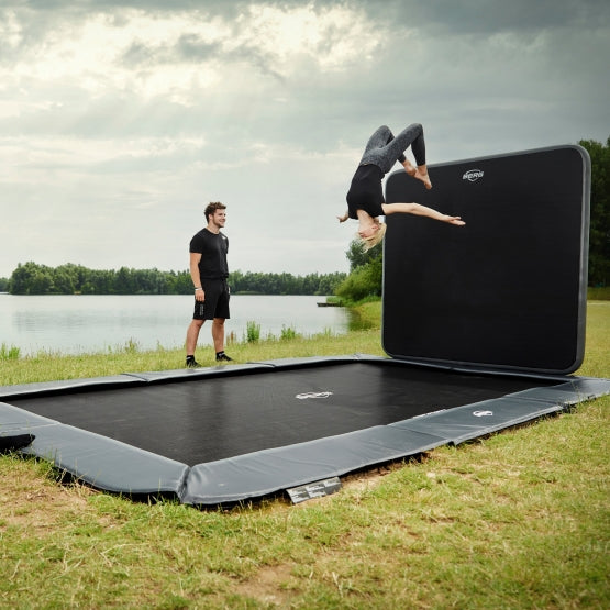 BERG 500 Ultim Pro Bouncer FlatGround Trampoline with  2x2 AeroWall