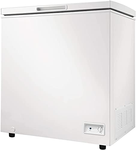 Danby Diplomat DCF035B1WM 3.5 Cu.Ft. Garage Ready Chest Freezer, Manual Defrost and Front-Mount Thermostat, in White