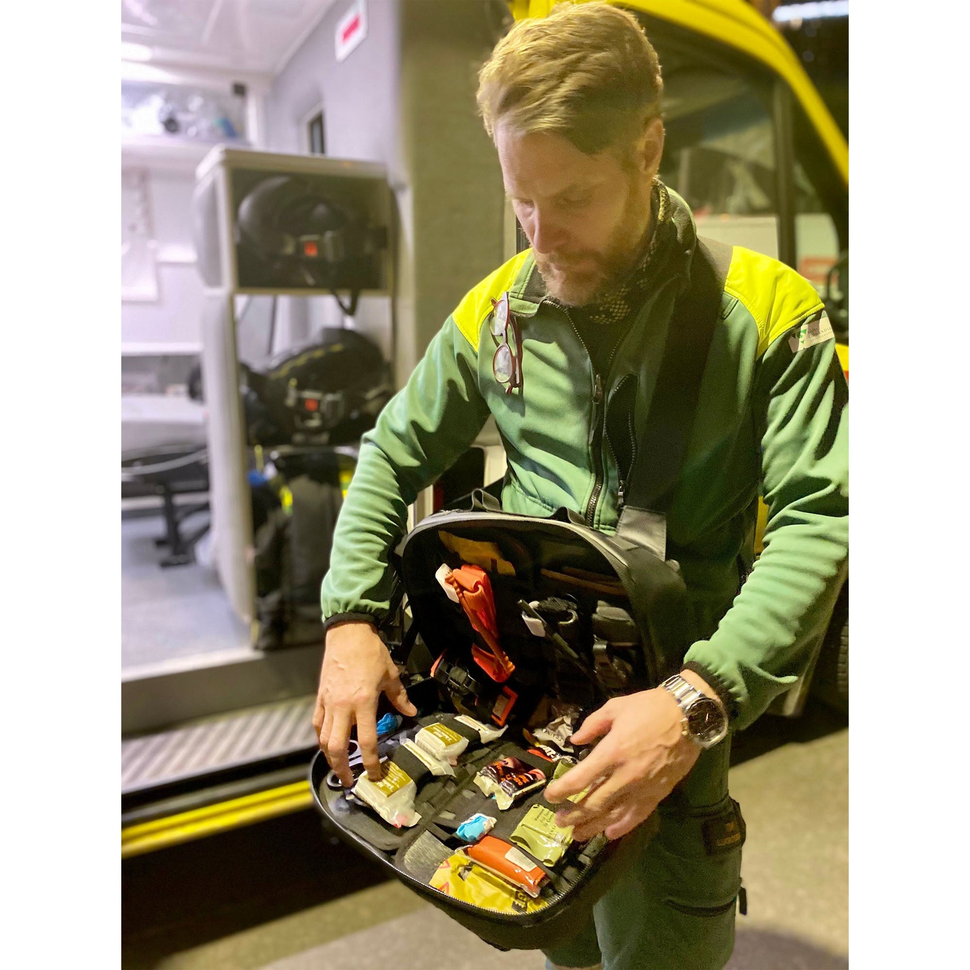 MERET TRS™ PRO X Tactical Response Sling Pack Emergency Medical Backpack