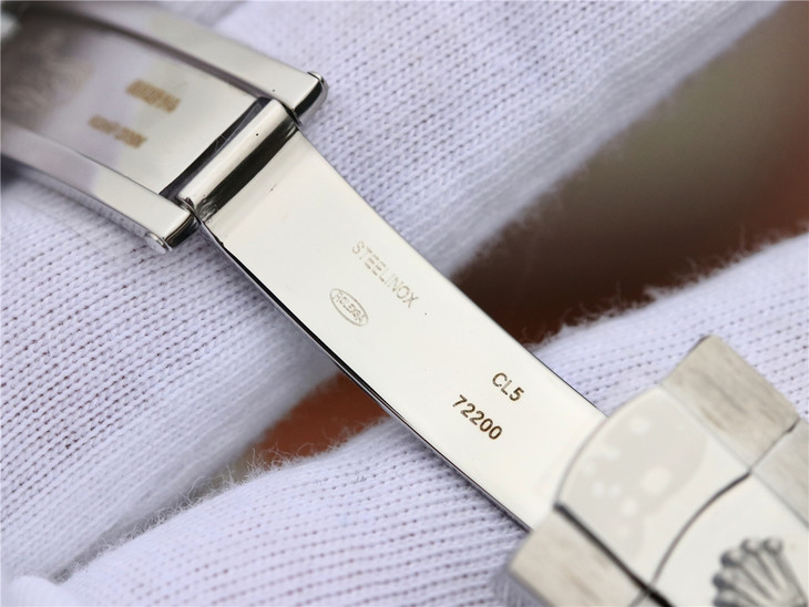 Sky-Dweller Black Dial 42mm