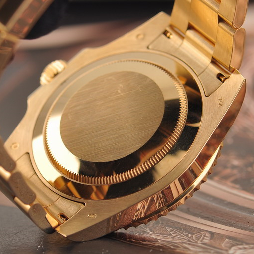 Submariner Date Blue Dial 18k Yellow Gold 41mm