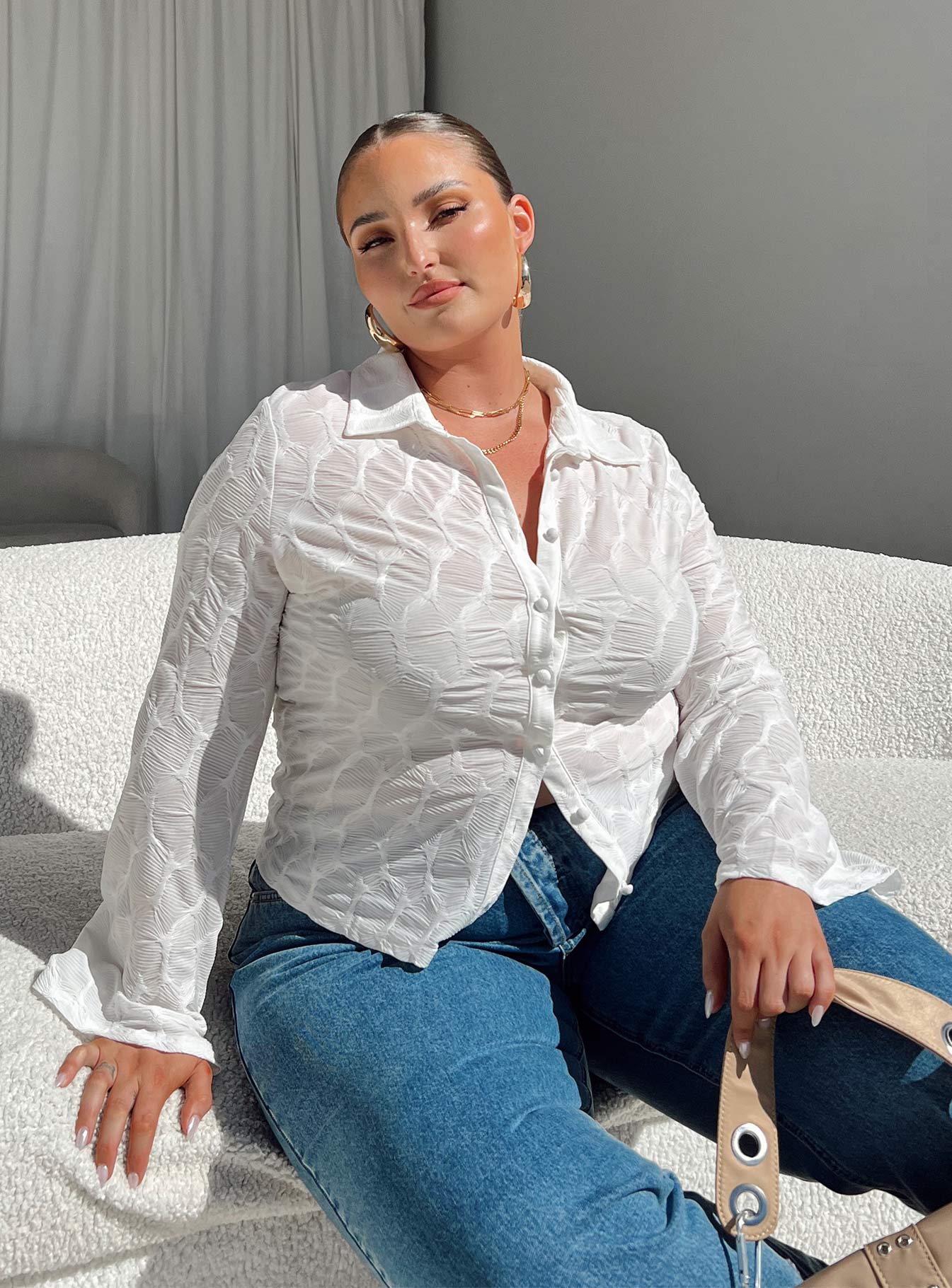 Elisa Top White Curve