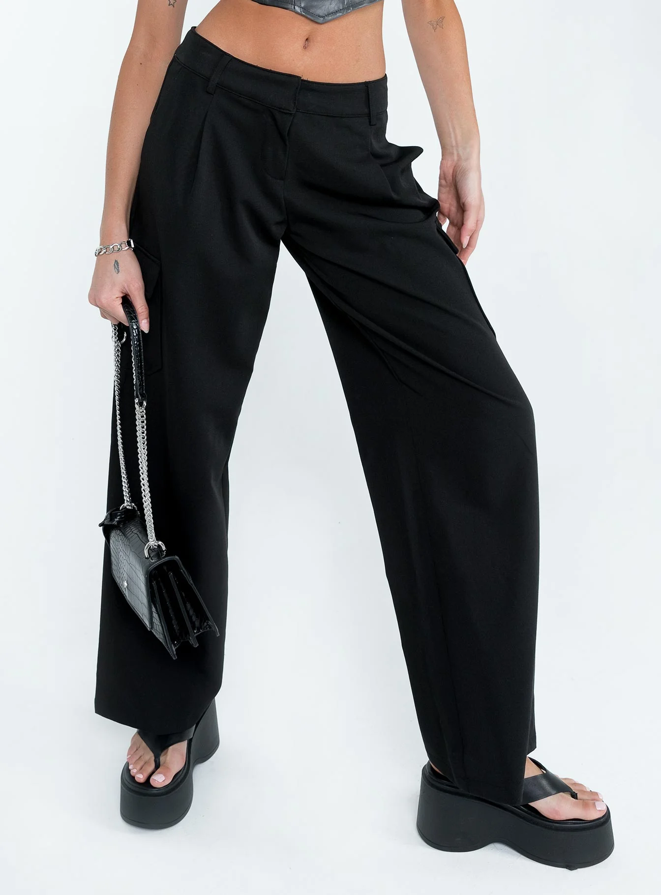 Motel Low Rise Abba Cargo Black