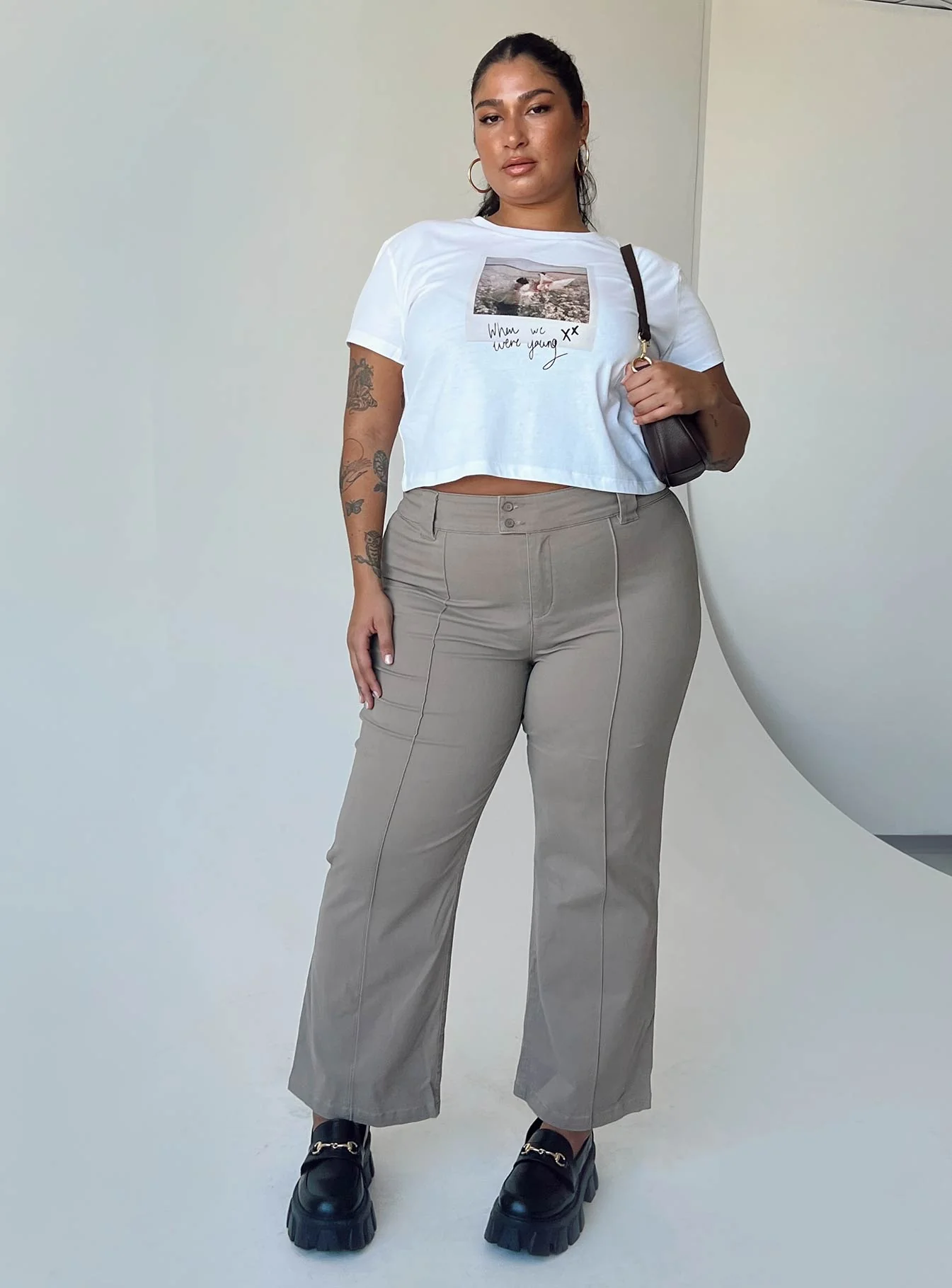 Organic Shake It Graphic Tee White Curve